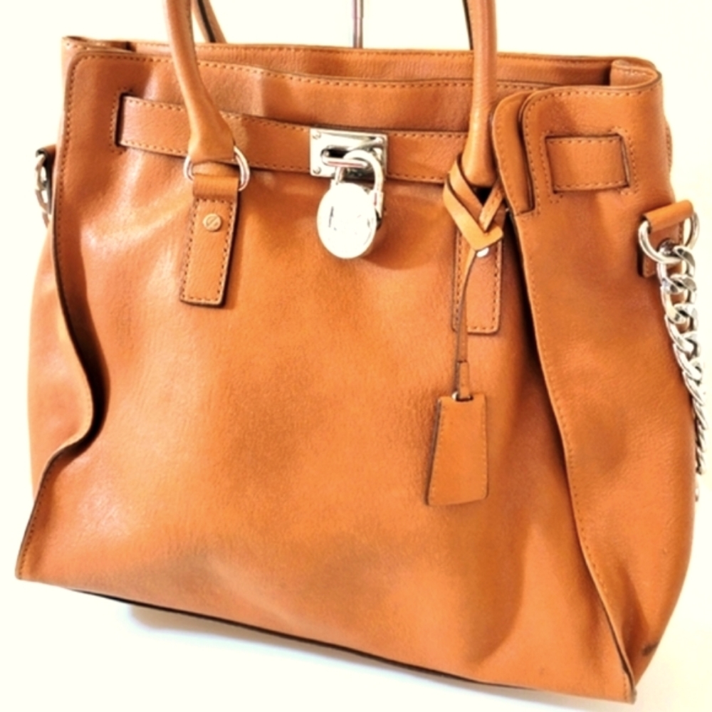 Michael Kors Large Hamilton, tote handbag Leather, Luggage, Silver hardware.